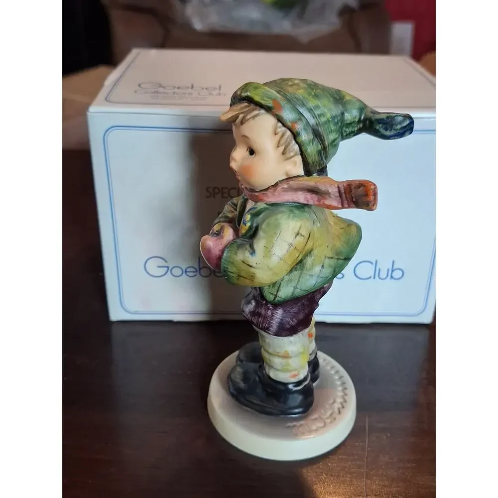 Goebel HUMMEL TMK 6 Collectors Club 